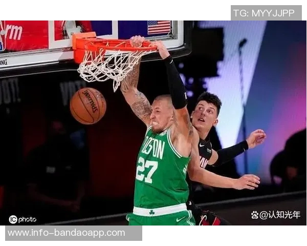 热火首节狂轰53分却遭黄蜂次节逆袭半场仅领先3分