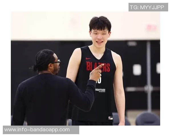 杨瀚森首战勇士展现实力迎来NBA首秀精彩瞬间