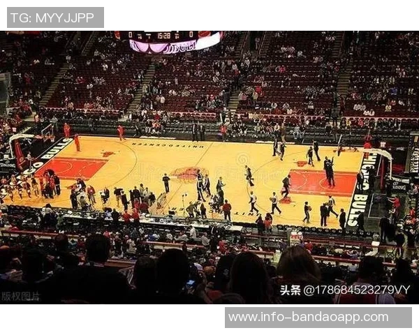 公牛球场意外现冷凝水今日比赛开球时间被迫推迟